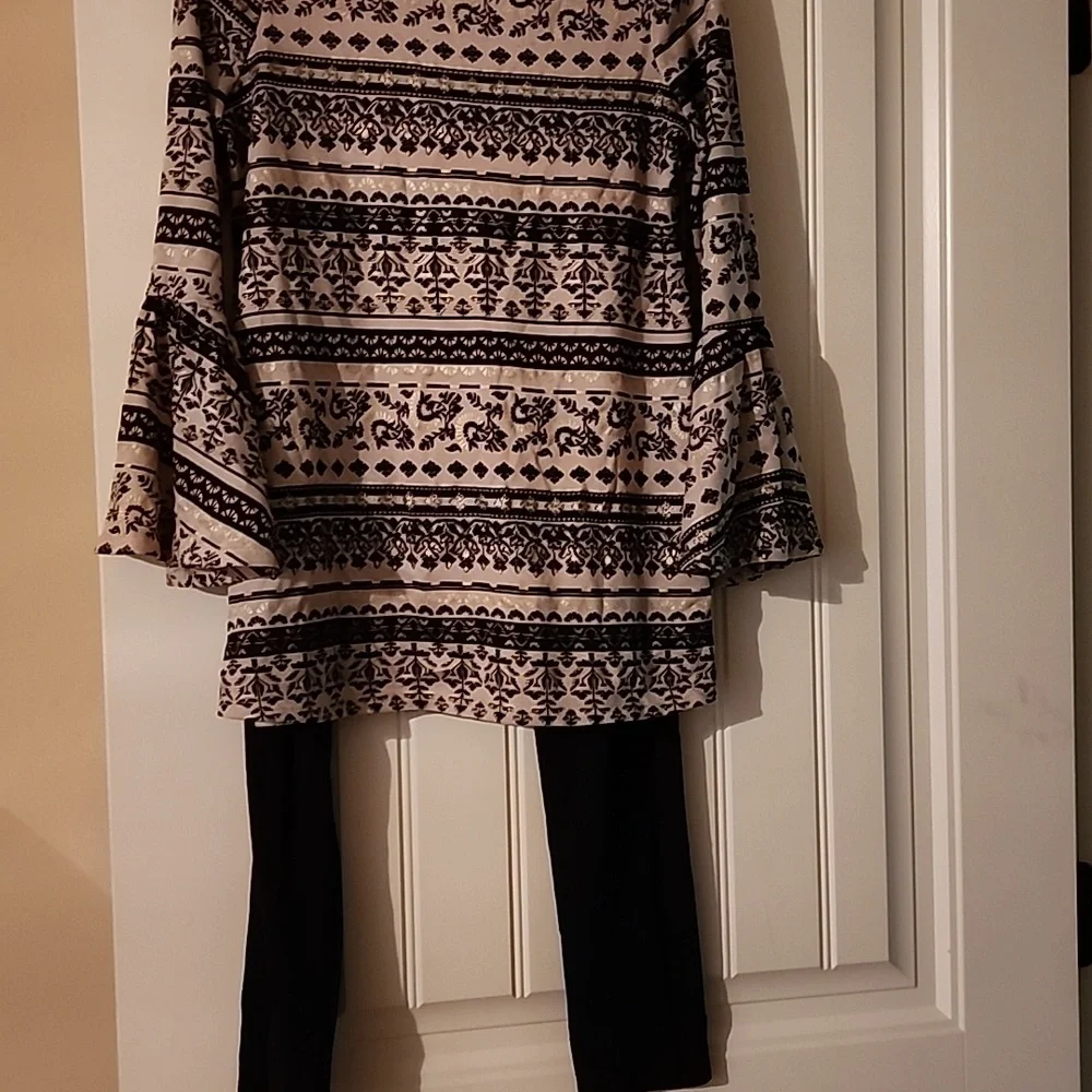 Matching set - Picture 1 of 2